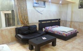 Hotel Parkash Katra